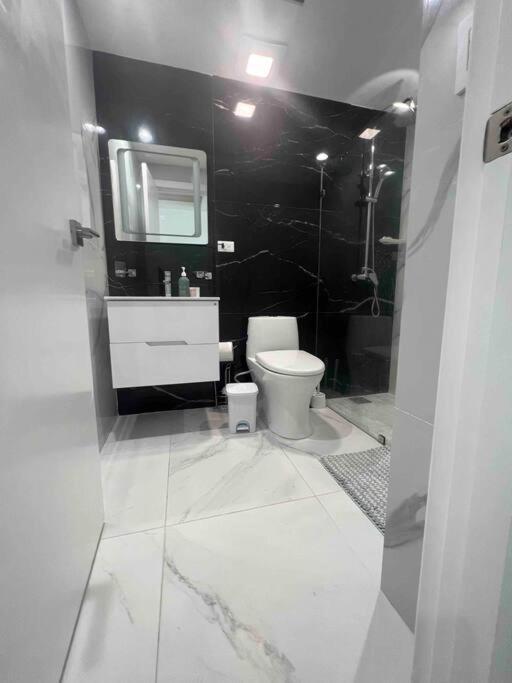 Bueno Paradise Condo In Marbella 후안돌리오 외부 사진